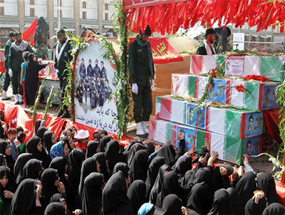 وداع مردم تهران با پیکر‌های ۱۱۰ شهید دوران دفاع مقدس