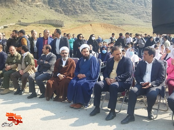 غرص نهال به یاد شهدای غریب در اسارت استان لرستان