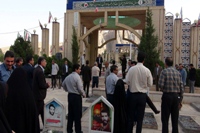 گلباران و غبارروبی گلزار شهدای کرمان گلباران و غبارروبی گلزار شهدای کرمان