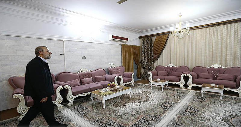 گزارش تصویری/ دیدار دکتر لاریجانی با خانواده شهید مدافع حرم قاسم غریب