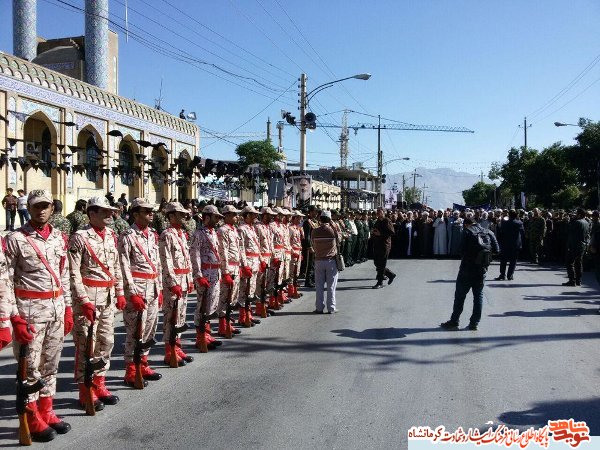 پیکر چهاردهمین شهید مدافع حرم استان کرمانشاه تشییع شد+عکس پیکر چهاردهمین شهید مدافع حرم استان کرمانشاه تشییع شد+عکس