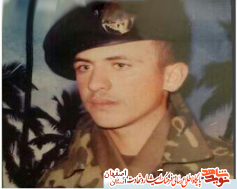 تشییع پیکر شهید علی اصغر شبانی پس از 30 سال در زرین شهر اصفهان تشییع پیکر شهید علی اصغر شبانی پس از 30 سال در زرین شهر اصفهان