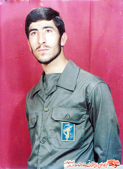 زندگینامه شهید احمد (عبداله ) صالحی آرانی زندگینامه شهید احمد (عبداله ) صالحی آرانی