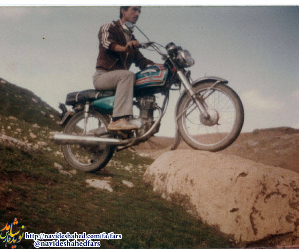 تحصیلش را به خاطر دفاع از کشور رها کرد تحصیلش را به خاطر دفاع از کشور رها کرد