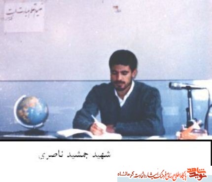 برادر ایمانیم! سلاحم را بردار و با آن مرگ بر استکبار بنویس