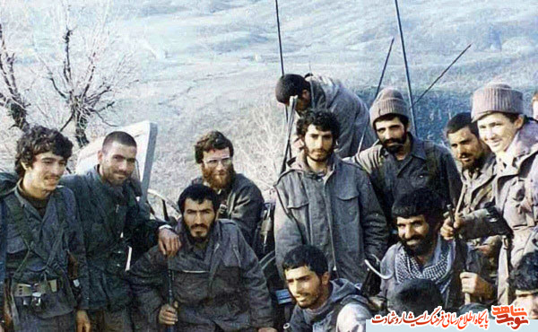 زندگي نامه و 20 خاطره کوتاه و خواندنی از سردار رشيد و متقي اسلام و فرمانده دلاور سپاه كردستان؛ ناصر کاظمی زندگي نامه و 20 خاطره کوتاه و خواندنی از سردار رشيد و متقي اسلام و فرمانده دلاور سپاه كردستان؛ ناصر کاظمی