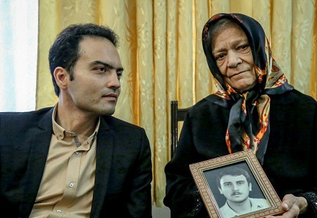 تقدیر از مادر شهید ارمنی «ژوزف شاهینیان» تقدیر از مادر شهید ارمنی «ژوزف شاهینیان»