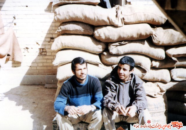 شهید غلامرضا خیری در قاب تصویر شهید غلامرضا خیری در قاب تصویر