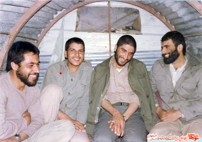 شهید حسن آقابابایی:پاسداری شغل نیست بلکه مسئولیتی است که ابتدا امام حسین علیه السلام عهده دار آن شد شهید حسن آقابابایی:پاسداری شغل نیست بلکه مسئولیتی است که ابتدا امام حسین علیه السلام عهده دار آن شد