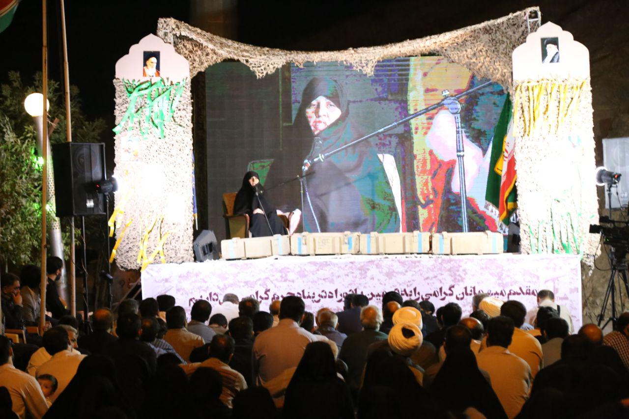 گردهمایی مادران شهدای مدافع حرم در کهفالشهدا برگزار شد+عکس گردهمایی مادران شهدای مدافع حرم در کهفالشهدا برگزار شد+عکس