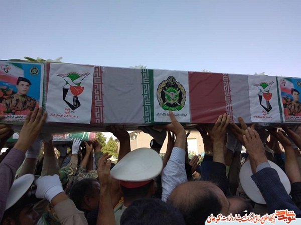 آیین استقبال از پیکر مطهر شهیدان قربانعلیپور در کرمان برگزار شد آیین استقبال از پیکر مطهر شهیدان قربانعلیپور در کرمان برگزار شد