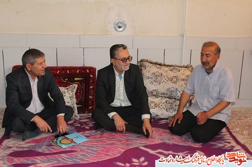 آزادگان زیباترین نماد ایثار و مقاومت هستند آزادگان زیباترین نماد ایثار و مقاومت هستند
