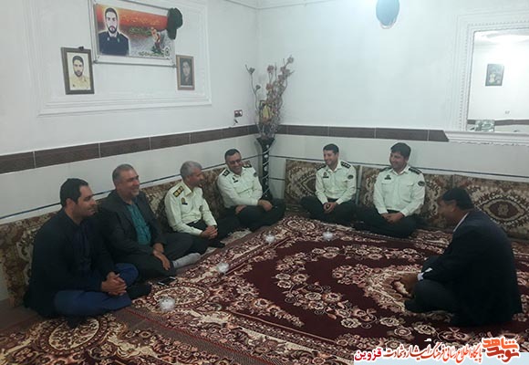صبر خانواده شهدای نیروی انتظامی قابل تقدیر است صبر خانواده شهدای نیروی انتظامی قابل تقدیر است