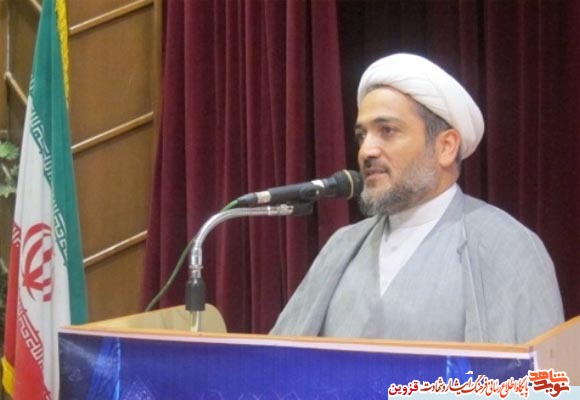 ترویج فرهنگ ایثار نیازمند توجه مسئولان به نیازهای روز جوانان است ترویج فرهنگ ایثار نیازمند توجه مسئولان به نیازهای روز جوانان است