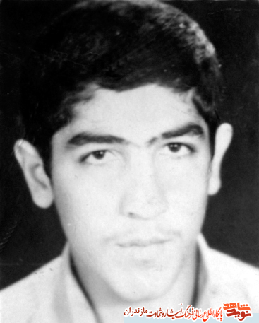 شهید، شمعی است که می سوزد