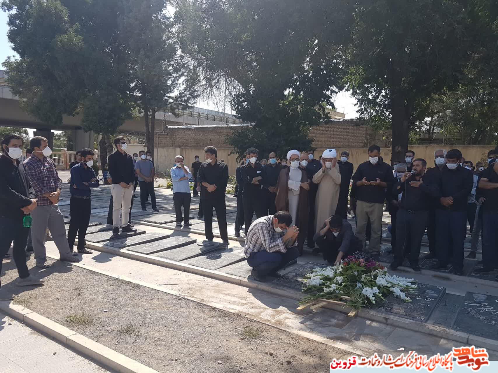 پیکر مطهر پدر شهیدان زالبیگی تشییع شد پیکر مطهر پدر شهیدان زالبیگی تشییع شد