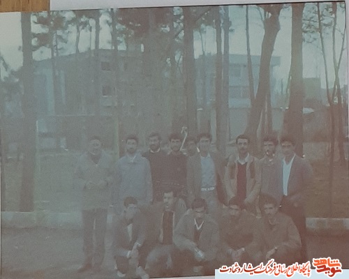 گفتگوی خواندنی با بسیجی داوطلبی که به سرباز کوچک خمینی (ره) معروف بود گفتگوی خواندنی با بسیجی داوطلبی که به سرباز کوچک خمینی (ره) معروف بود