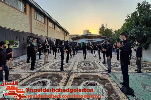 علم عزا برپاشد/روضه عاشورا در شرایط کرونایی گلستان علم عزا برپاشد/روضه عاشورا در شرایط کرونایی گلستان