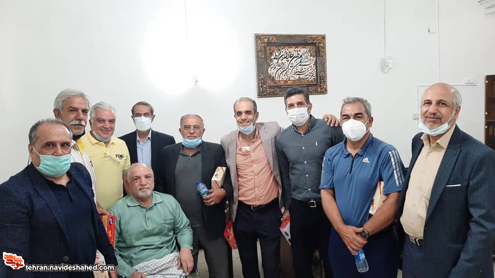 بازدید پیشکسوتان تیم ملی فوتبال از آسایشگاه ثارالله