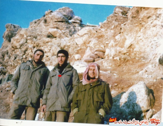 در سنگرها درسهایی می آموزم که هزار برابر ارزنده تر از کلاس علم و دانش است