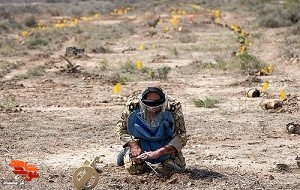 نمی توانم ببینم کسی روی مین برود