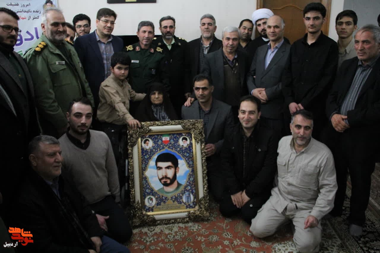 یادواره خانگی شهدا در منزل سردار شهید «محمدرضا رضازاده» در اردبیل برگزار شد
