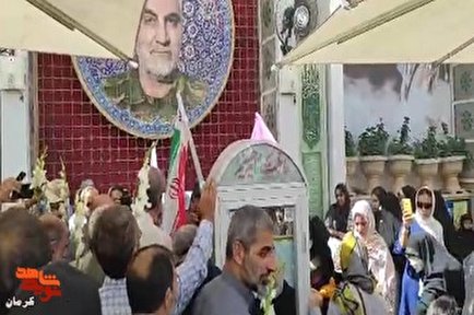 فیلم| حضور جانبازان شیمیایی بر سر مزار سردار دلها