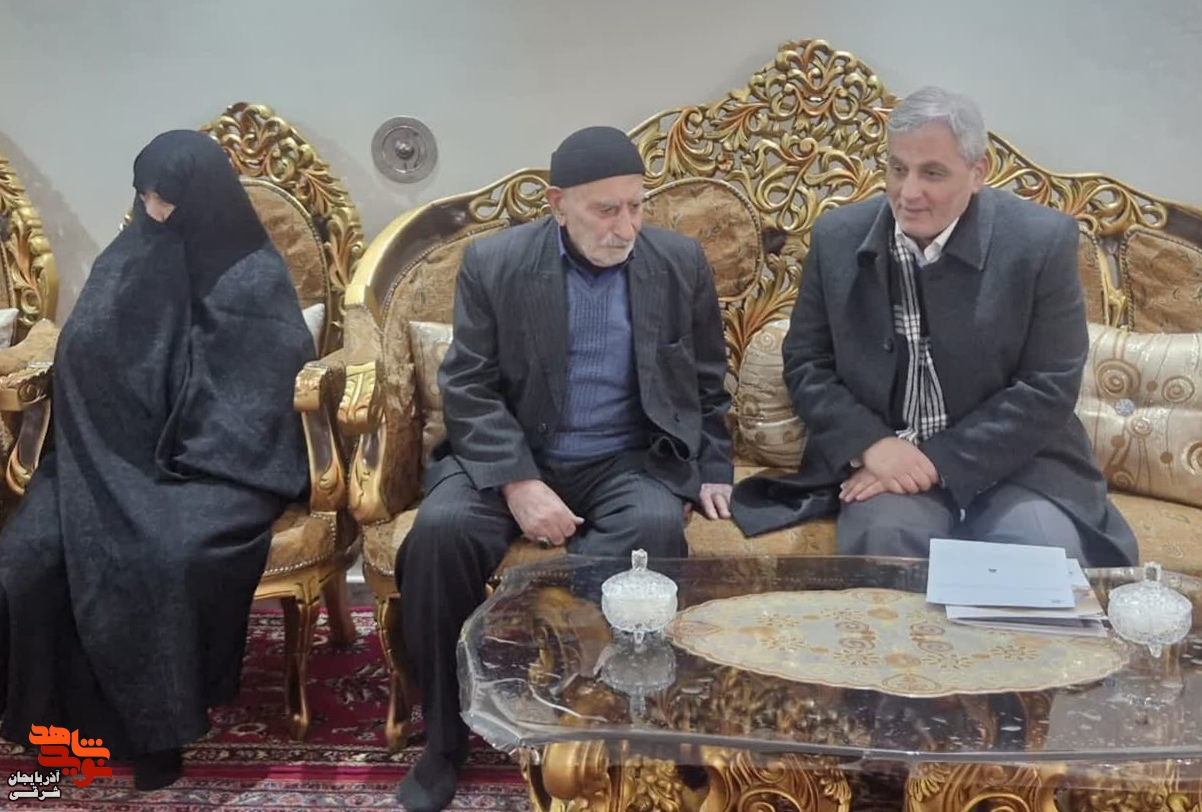 سلمانی با خانواده ۵ تن از شهیدان استان دیدار تازه کرد