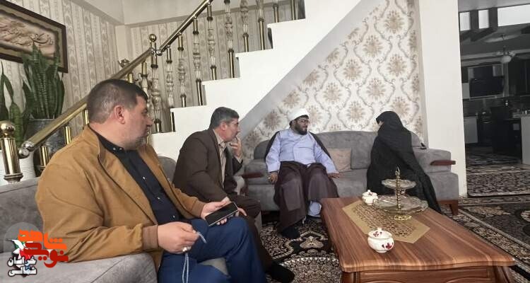 شهدا و ایثارگران با تمام وجود پای آرمان‌های انقلاب ایستادند