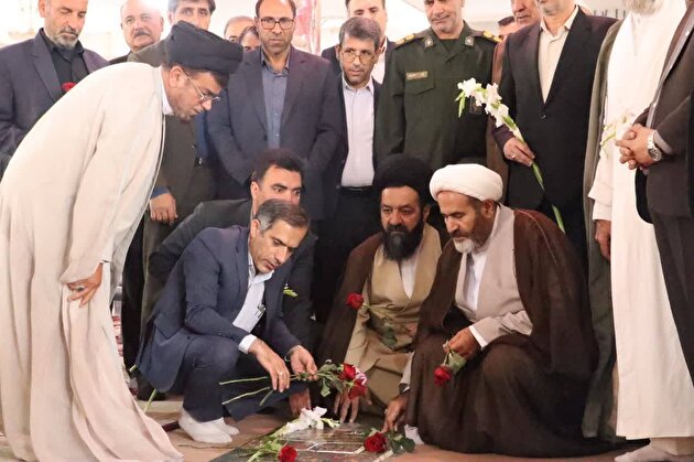 تصاویر/آیین میهمانی لاله‌ها در گلزارهای شهدای کهگیلویه و بویراحمد