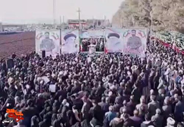 حضور حماسی مردم کوهدشت در آئین تشییع شهید امنیت