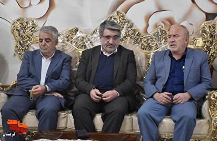 خانواده شهدا باعث سرافرازی نظام اسلامی و خواری دشمن هستند