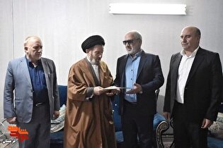 جانبازان با الگوگیری از قمر بنی هاشم در سنگرها...