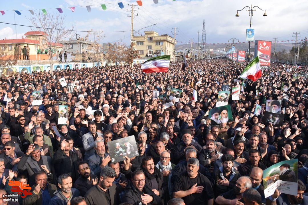 عکس| کهگیلویه وبویراحمد، میعادگاه عشق و وفاداری به رهبر شهید عکس| کهگیلویه وبویراحمد، میعادگاه عشق و وفاداری به رهبر شهید