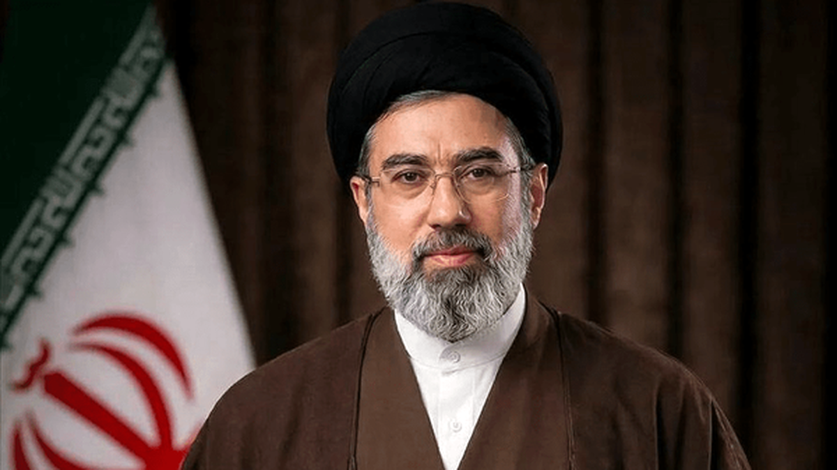 انتخاب آیتالله سید مجتبی خامنهای به رهبری جمهوری اسلامی ایران انتخاب آیتالله سید مجتبی خامنهای به رهبری جمهوری اسلامی ایران