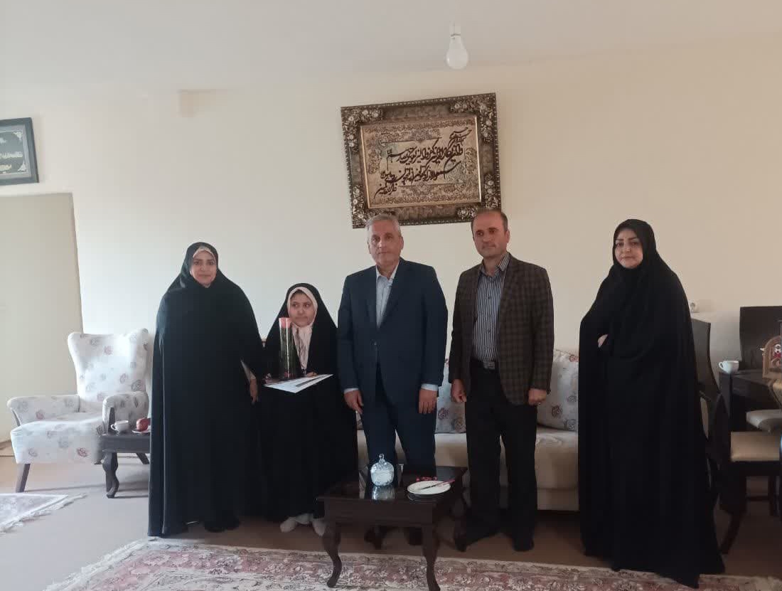 سلمانی دختران شهدای استان را مورد تکریم قرار داد