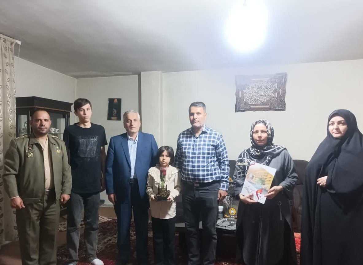 سلمانی دختران شهدای استان را مورد تکریم قرار داد