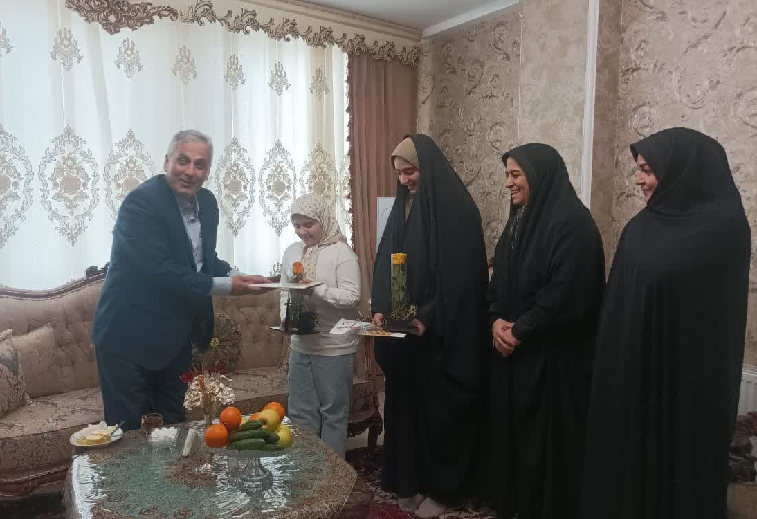 سلمانی دختران شهدای استان را مورد تکریم قرار داد