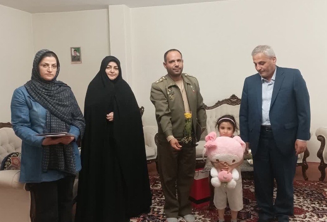 سلمانی دختران شهدای استان را مورد تکریم قرار داد