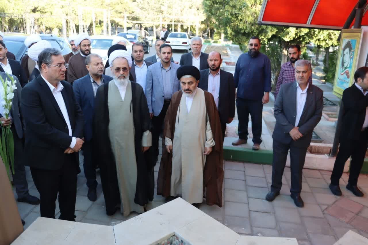 تجدید میثاق با آرمان های شهدا