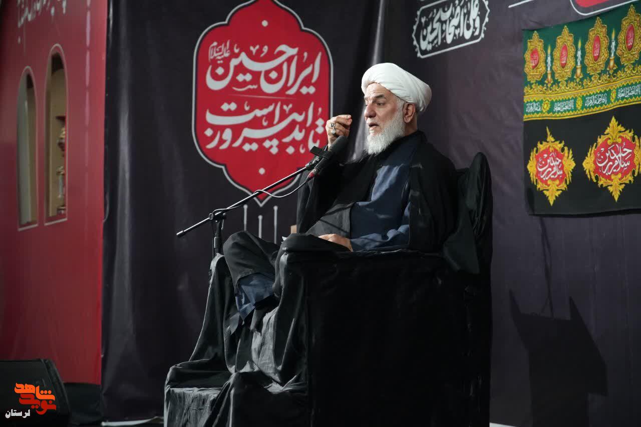 برگزاری مراسم شب هشتم محرم به یاد فرماندهان شهید و شهدای لرستان