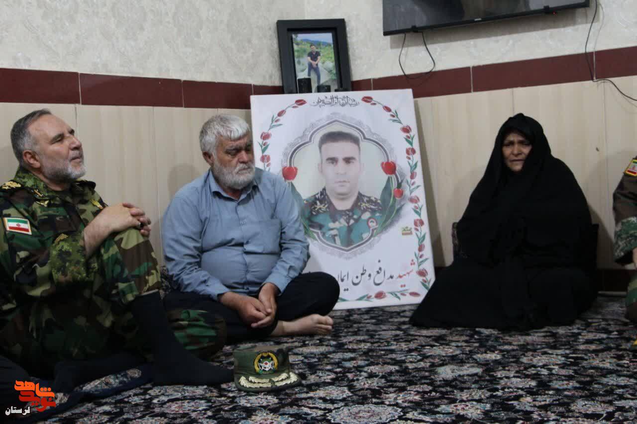 دیدار امیر «کیومرث حیدری» با خانواده شهدای ارتش لرستان