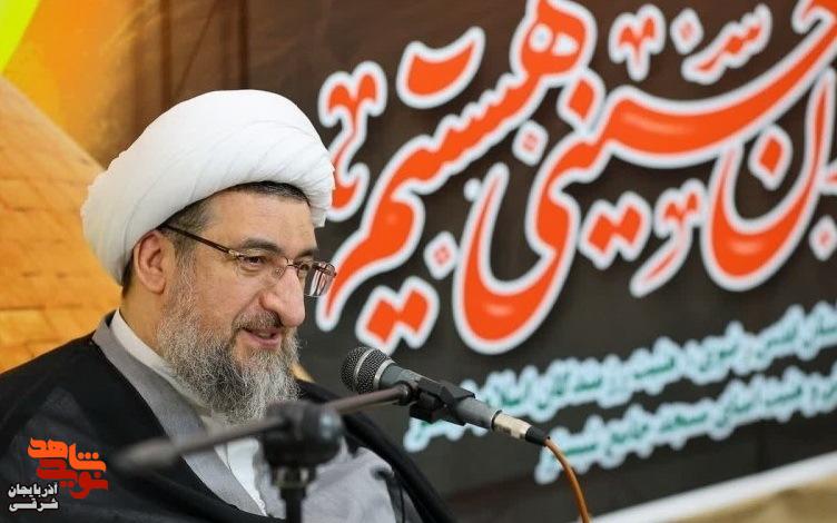 زنده نگه داشتن یاد شهدا، وظیفه همه ماست