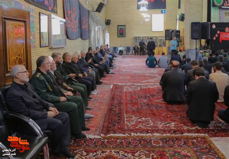 علی‌اکبر پورجمشیدیان خانواده‌های شهدای اقتدار در تبریز را ملاقات کرد