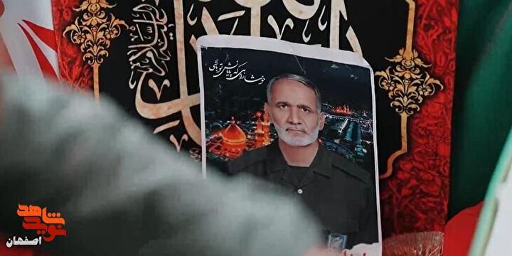 تشییع نمادین شهیدی که خاک میهن میزبان پیکر وی نشد