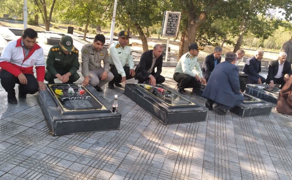مسئولان یاد و خاطره شهدا را گرامی داشتند