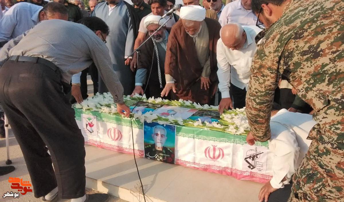 آیین تشییع پیکرشهید پاسدار «محمدمحمدی» در گلزار مطهر شهدای شهر آبپخش آیین تشییع پیکرشهید پاسدار «محمدمحمدی» در گلزار مطهر شهدای شهر آبپخش