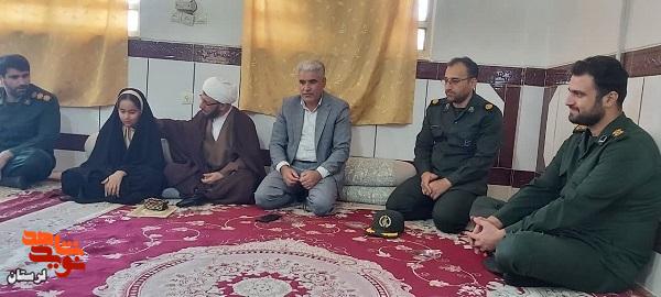 خانواده شهدا نماد صبر، ایمان و ولایت‌مداری هستند