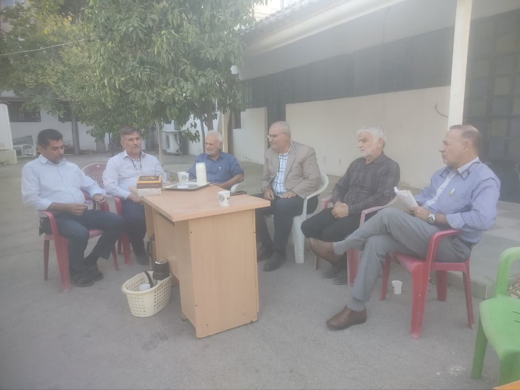 جلسه خادمان شهدای آزاده «غریب در اسارت» در استان فارس  برگزار شد