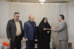 دیدار مدیرکل بنیاد شهید لرستان با خانواده شهدای...